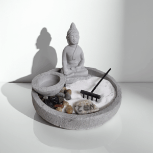 Zen-Garten aus Beton, mit einen Buddha, Meditation