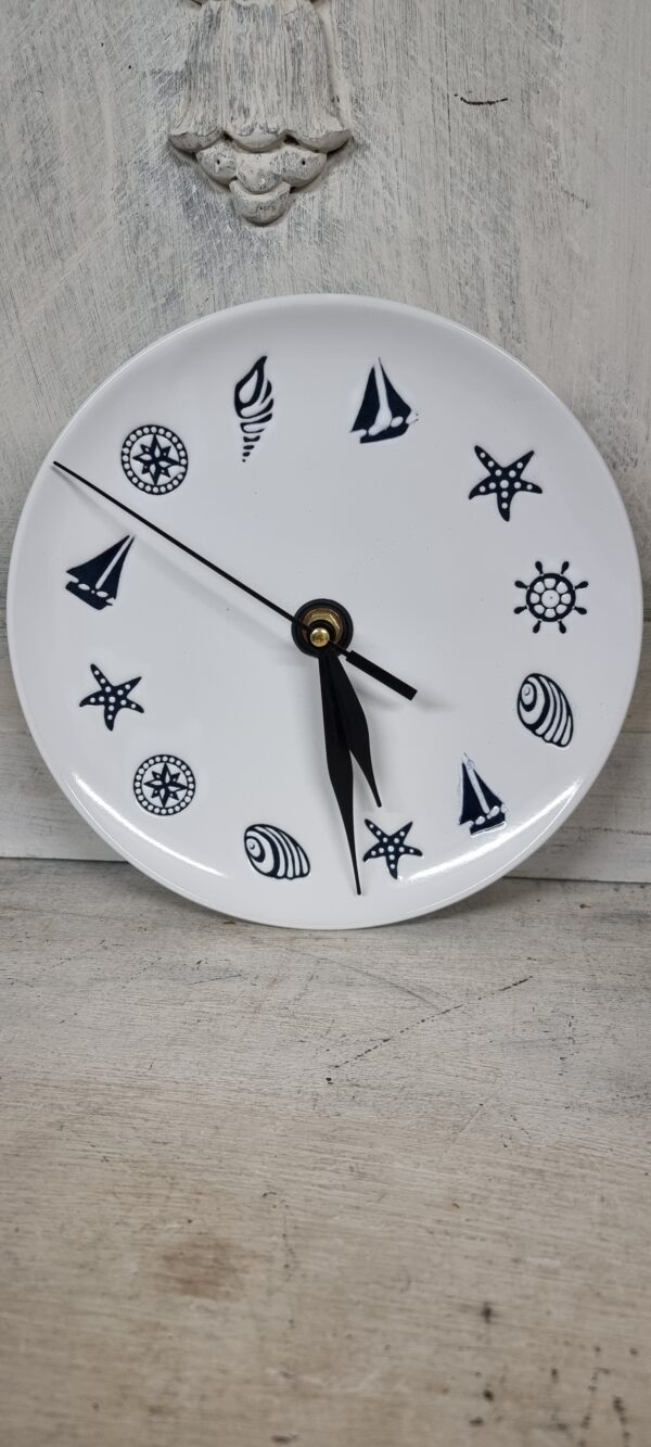 Wanduhr im maritimen Design, handgefertigt – Bild 2