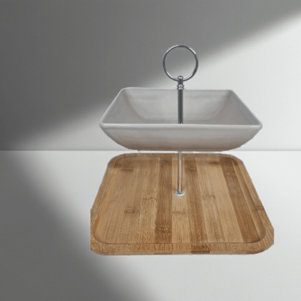 Handgemachte 2-stöckige Etagere im Landhaus-Style für Design-Liebhaber